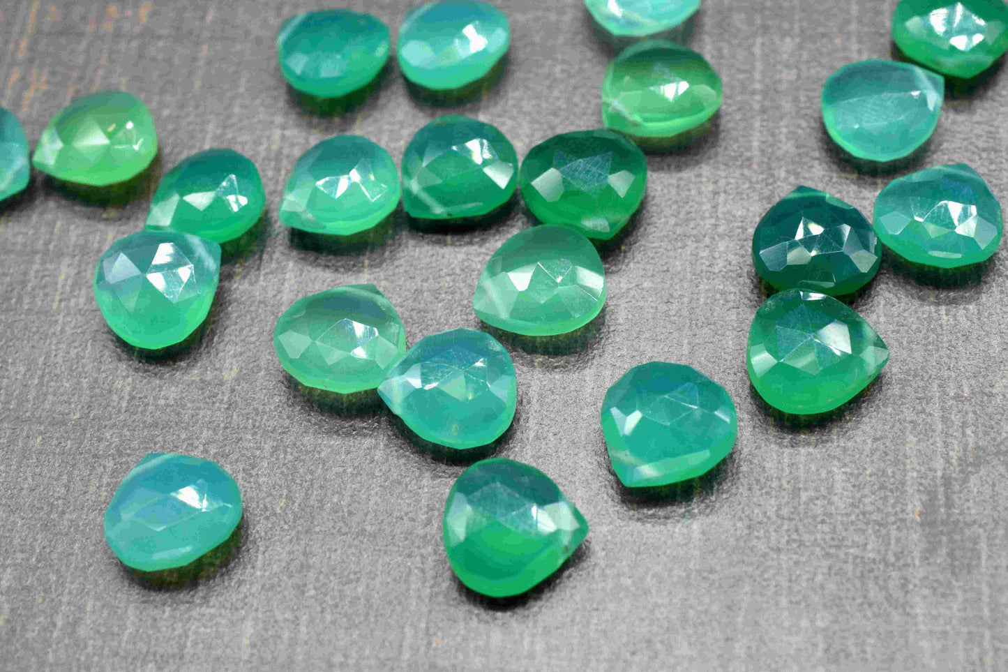 Natural Green Onyx Faceted Briolettes, 10mm Heart Shape Briolettes, Gemstone Briolette, AAA Quality Briolette, Green Onyx Stone, Onyx Gift