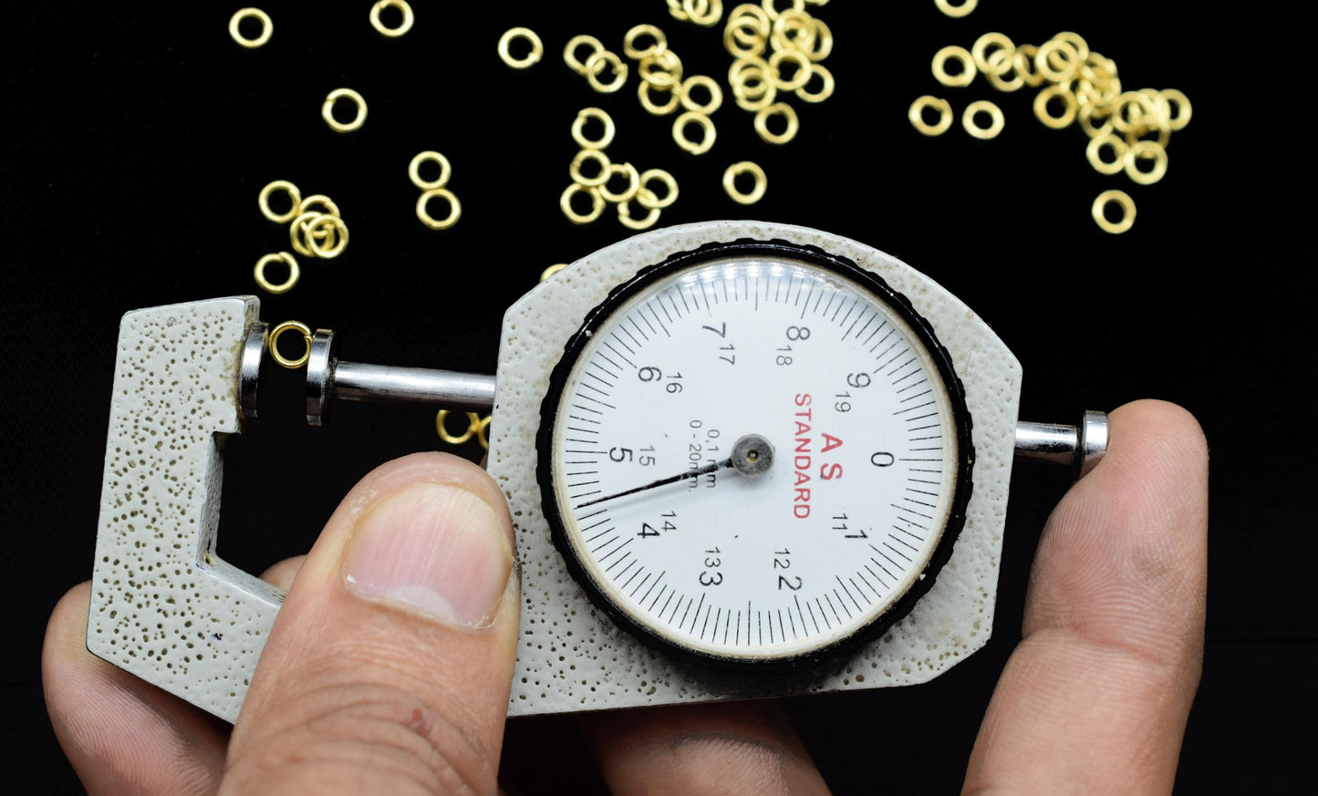 4mm Gold Plated Open Jump Rings, Snap Close Rings for Jewelry Making, Gauge Locking Jump Rings, DIY Jewelry Findings Supplies,