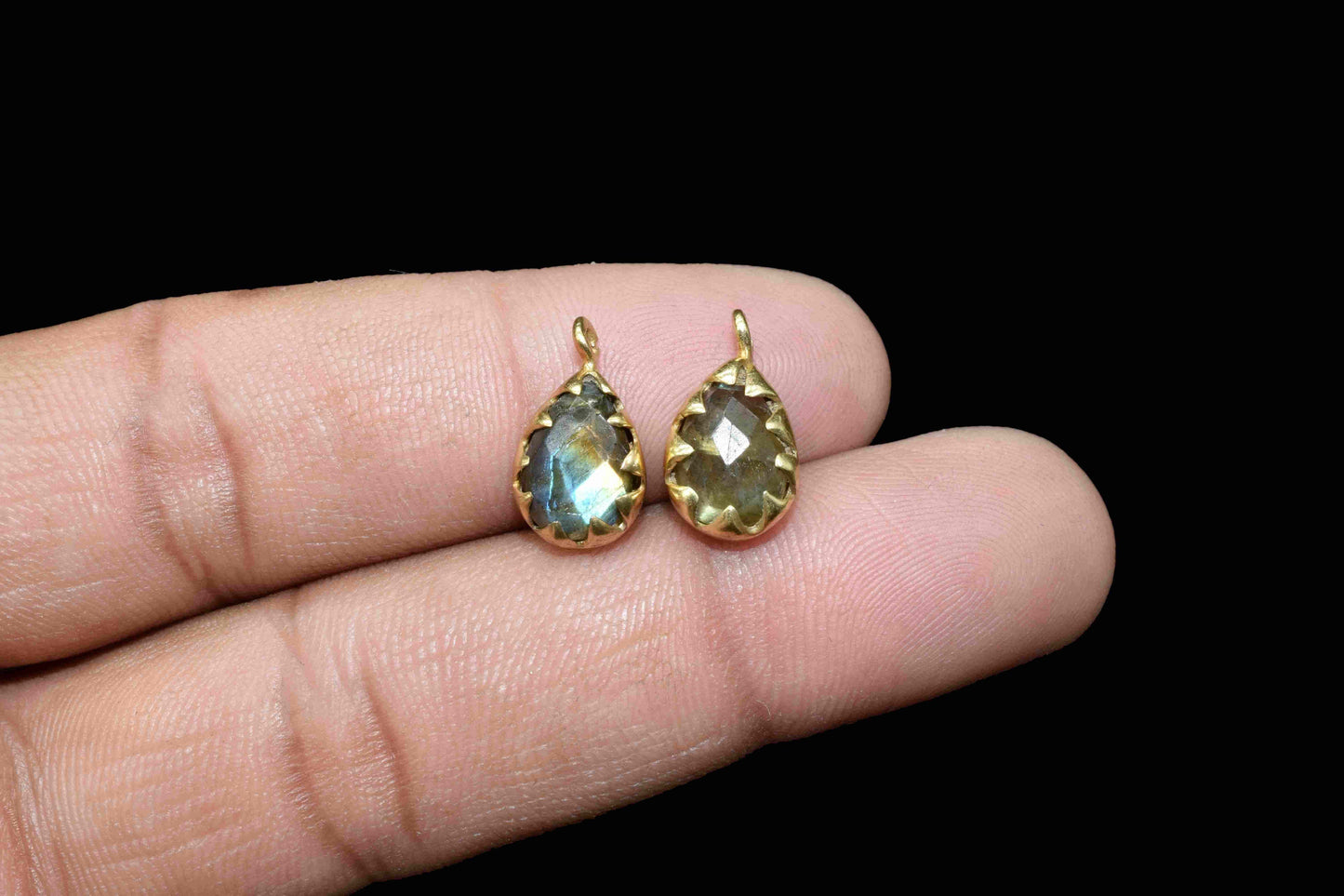 Labradorite Prong Pendant,Single bail connector,Handmade Gemstone Bezel Link,Tiny Labradorite Bezel Connector,Labradorite Pendant Jewelry