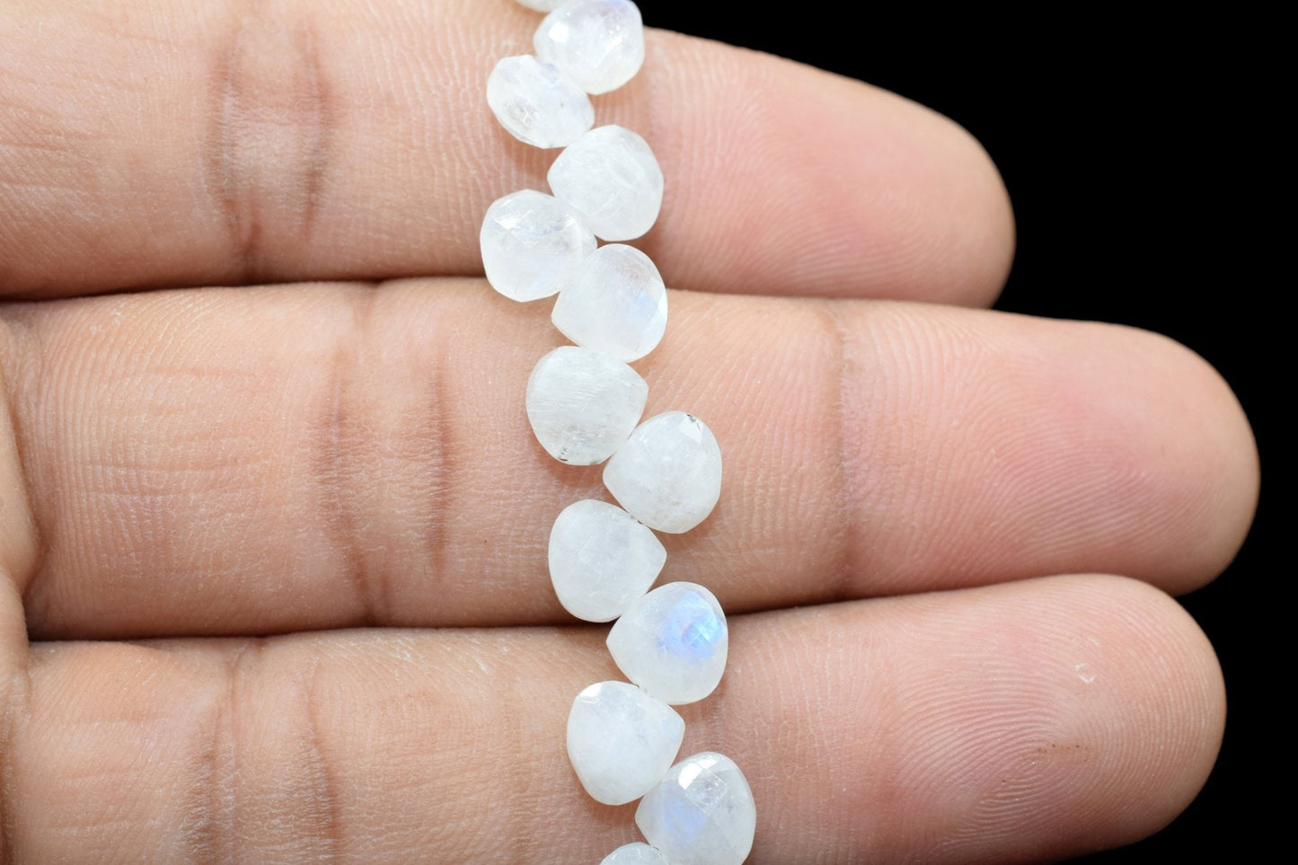 Moonstone 14mm Heart shape Briolettes,Moonstone briolettes for making jewelry,Moonstone Briolettes,Moonstone Heart briolettes strand,jewels