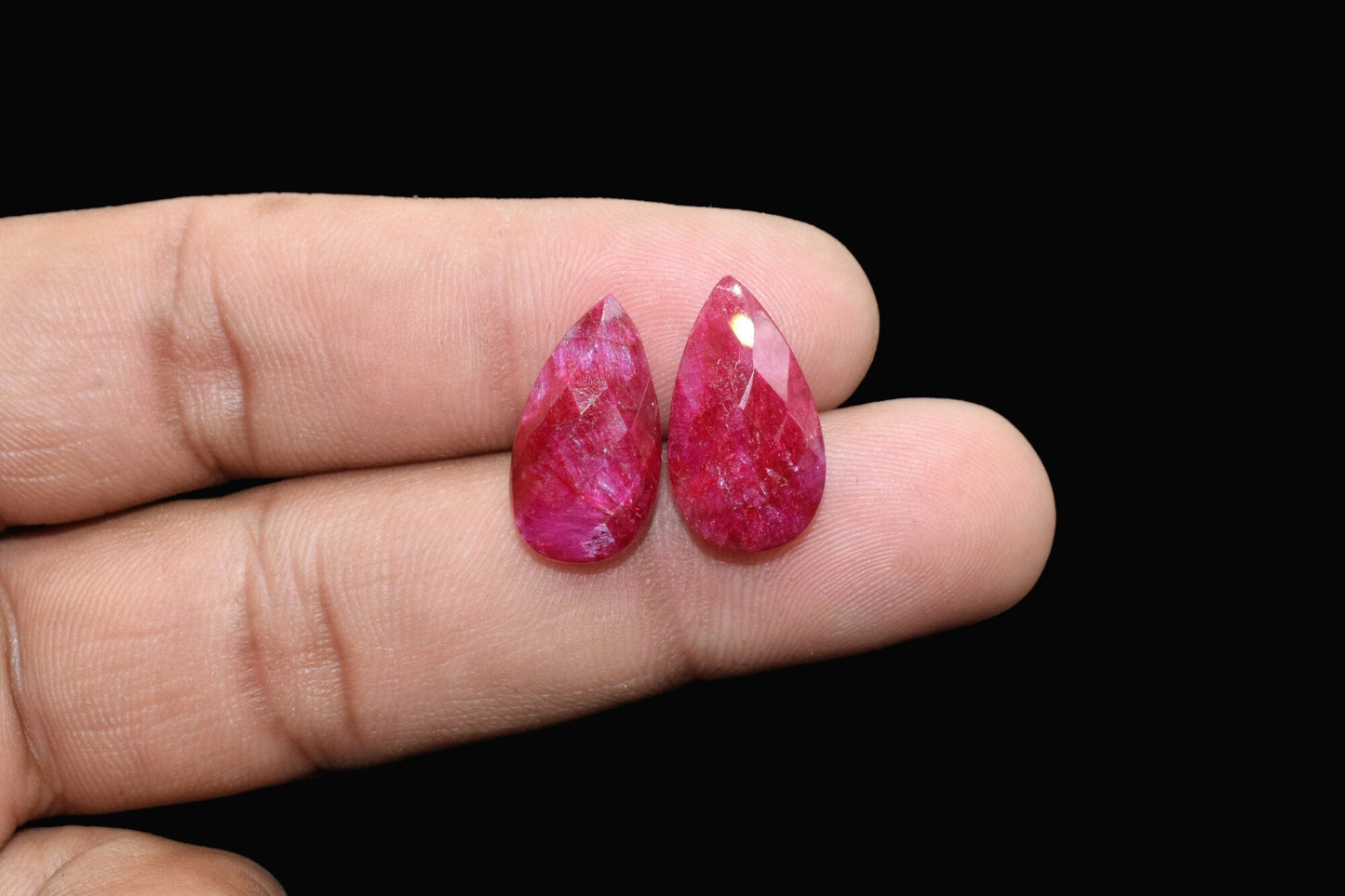 Ruby Faceted 10x18mm pear shape Briolettes,Ruby Jewelry Making Beads,Ruby pear shape Beads,Ruby Faceted Beads,Ruby Teardrop Beads