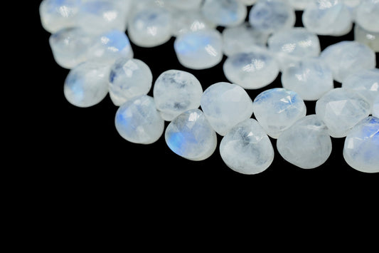 Moonstone 6mm Heart Shape Briolettes,Rainbow Moonstone Briolette,AAA Quality Briolette,7''pear shape strand,Blue flash moonstone Briolettes