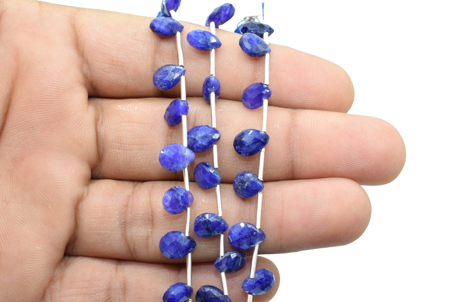 Blue Sapphire 6x8mm TearDrop Briolettes,Sapphire drops,Jewelry making beads,Supplies beads,Sapphire Pear shape Briolettes,Briolettes strand