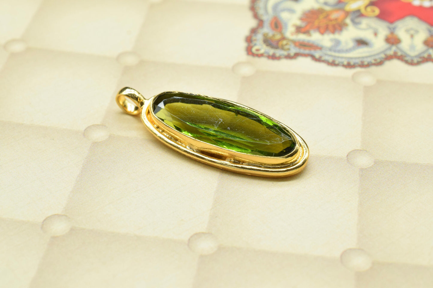 Peridot Oval Shape Pendants Charm,Statement Pendants,Loop Pendant,Brass Pendant,Handmade Craft Pendant Jewelry,Gemstone faceted Long Pendant