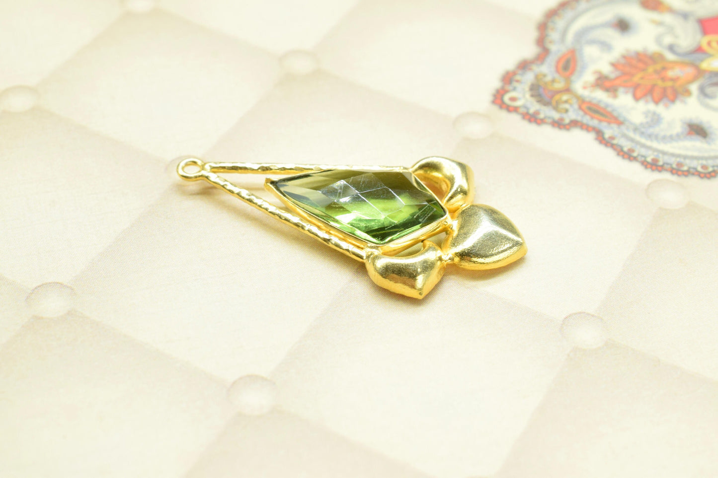 Peridot Pendant/Gemstone Component/Peridot Faceted Pendant/Necklace Pendant/Single Bail Charm/Necklace Pendant/Summer Collection/Wholesaler
