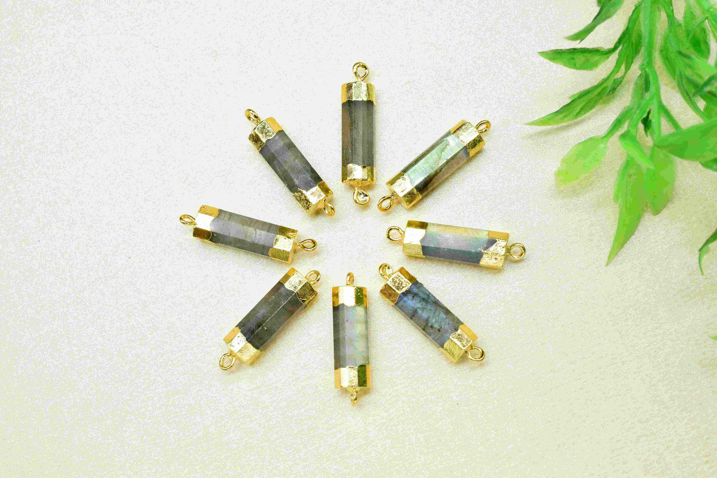 Labradorite Pointed Pendant,Gold Vermeil Point Pendants,Statement Pendant,Gemstone Pendant,Cylindrical Pendant,Pencil Connector,Gift