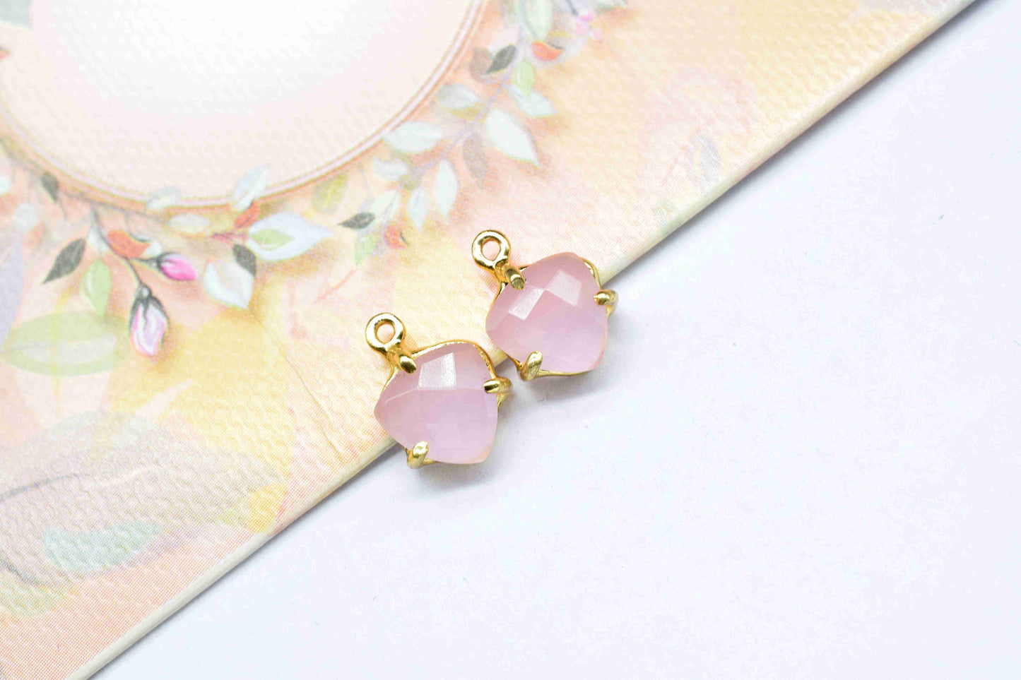 Rose Quartz Faceted Gemstone 8mm Triangle Shape Connector,Pink Quartz jewelry,Pink Quartz Bezel Pendant,Rose Quartz Single bail connectors