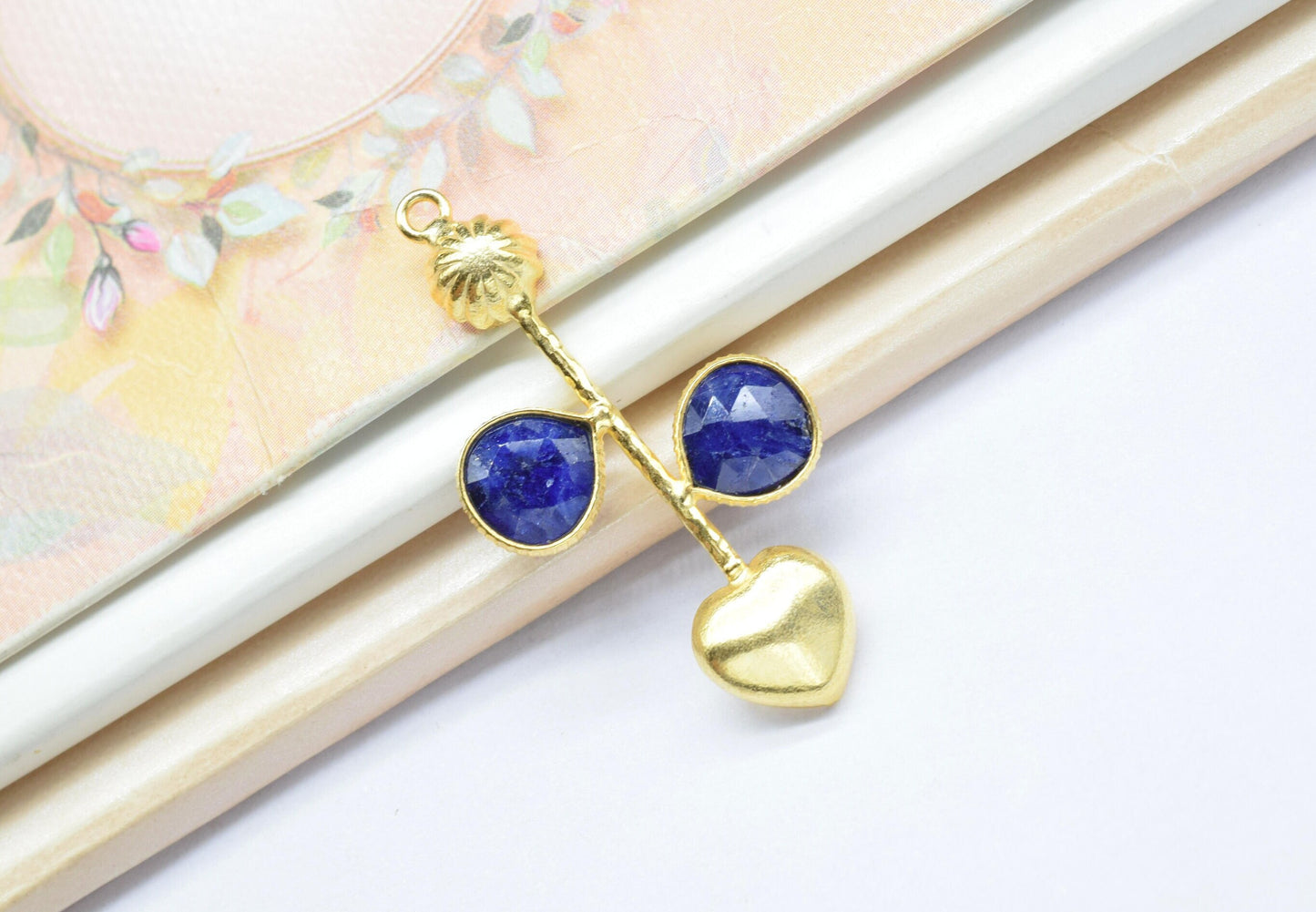 Blue Sapphire Pendant/Gemstone Component/Faceted Cut Sapphire /Single Bail Charm/Necklace Pendant/Heart Shape Charm/Wholesale Supply/Plated