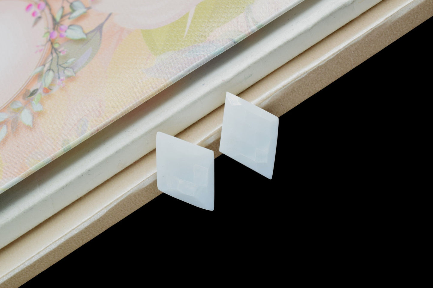 White Agate 12x17mm Diamond shape Briolette,Faceted, polished,Handmade Gemstone, For jewellery making,wire wrapping,gemstone Agate beads