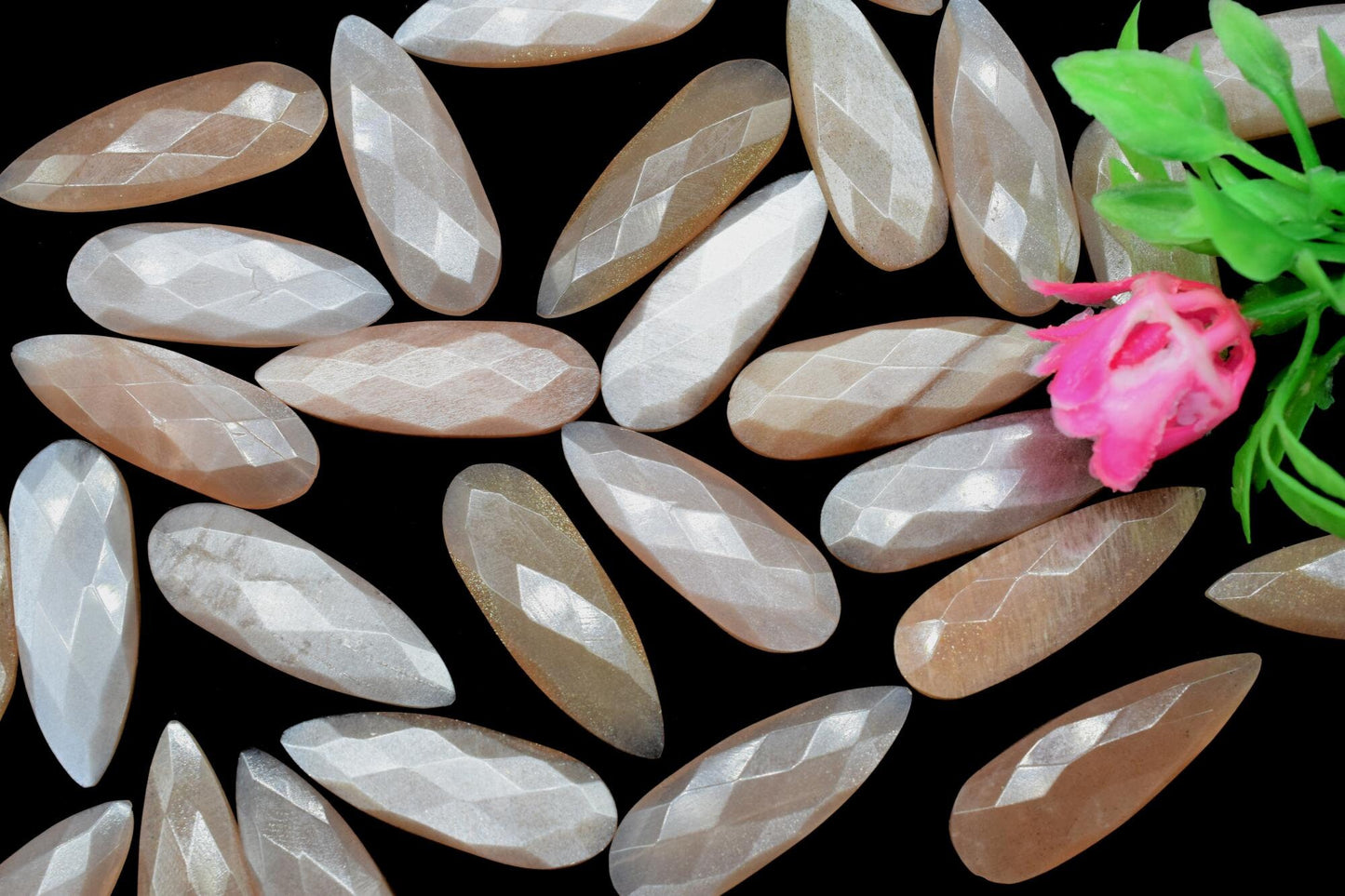 Natural Peach Moonstone Long tear drop 10x30mm Briolettes,Peach Moonstone Briolette,Peach Moonstone Tear Drop Briolettes,jewelry supplies