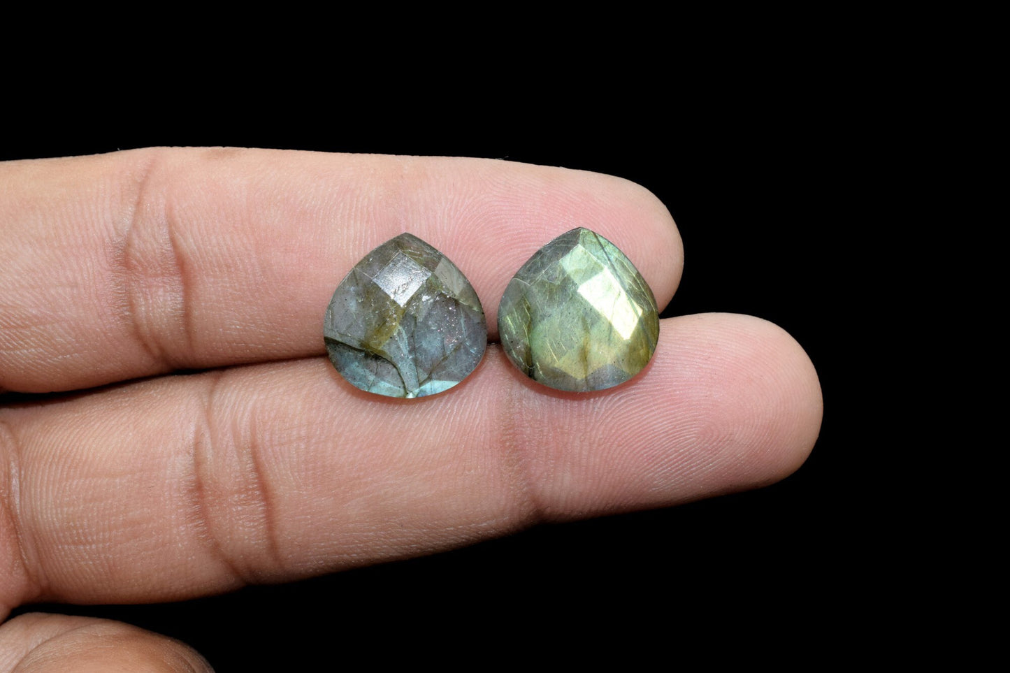 Labradorite Faceted Heart Shape Beads,14mm Labradorite Heart Shape Briolettes,AAA Quality Labradorite Beads,Labradorite Briolettes,Grey bead