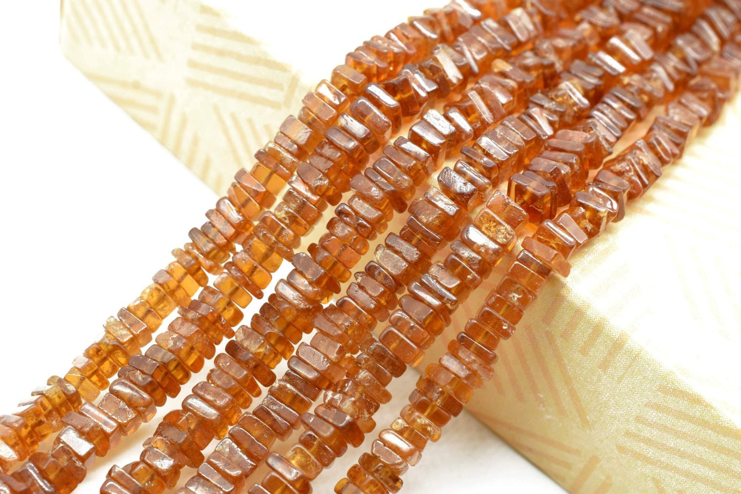 Hessonite Garnet 4 to 6mm Gemstone Smooth Square Heishi Beads,Minimalist Handmade Jewelry Birthstone,Handcut Heishi beads,garnet Heishi bead