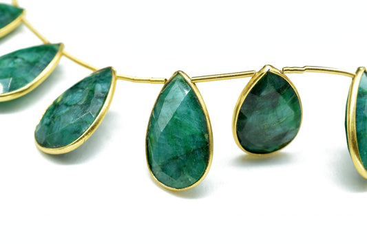 Emerald 12x20mm Gold plated bezel charms strands ,Emerald Charm,Making Jewelry Supplies,Natural stone charms,Emerald jewelry,Emerald Bezels