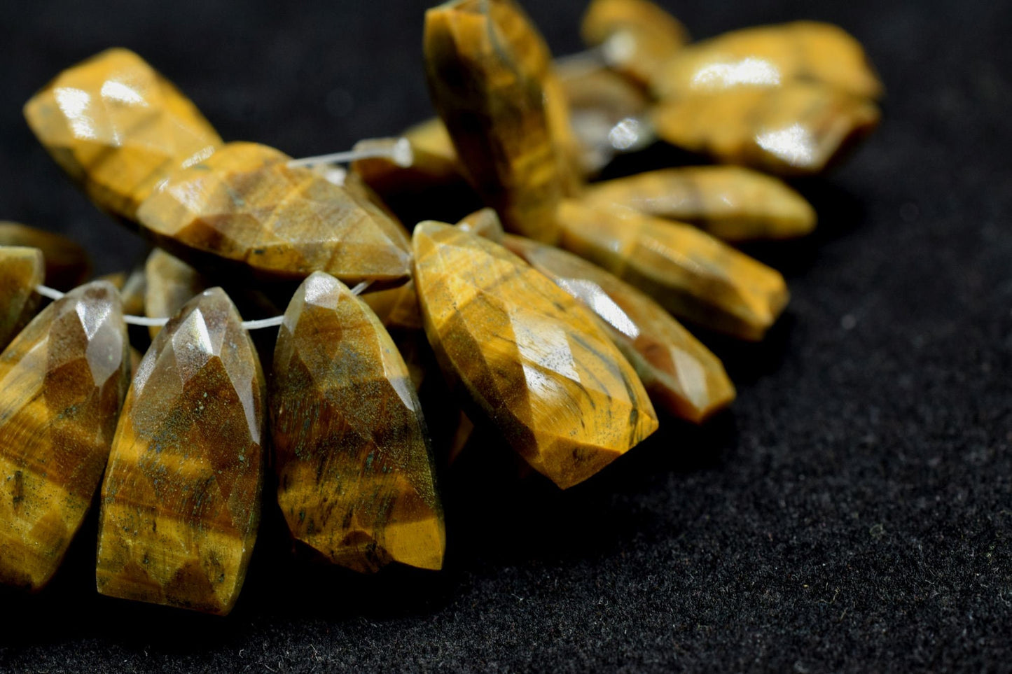 Tiger Eye 8x16mm Pyramid Shape Beads,Tiger Eye Faceted Briolette,8x16mm Triangle Faceted beads,Flashing Fire Briolette,Tiger Faceted beads