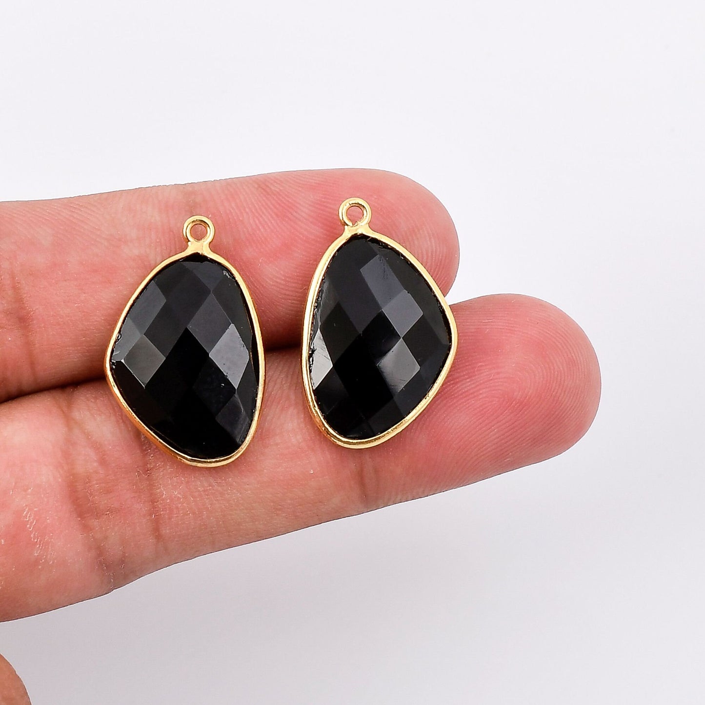 Black onyx 15x20mm Irregular Bezel charm,Black spinel Gold Plated bezel,Gold Vermeil Bezel,jewelry making charm,GoldFilled bezel,black bezel