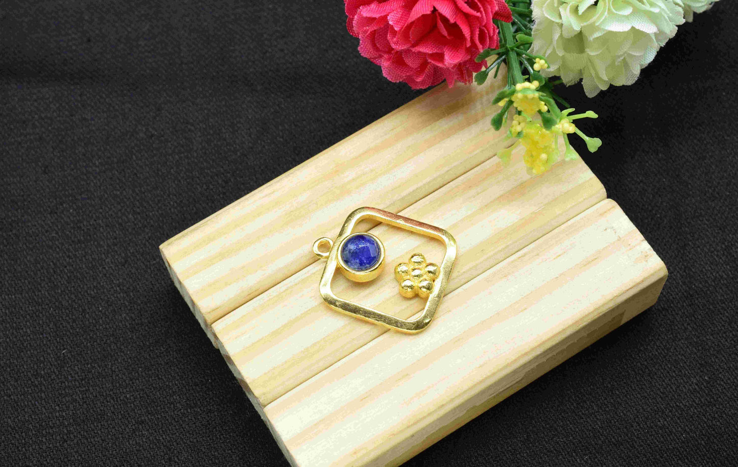 Sapphire Gemstone Component , Sapphire  Connector Pendant , Gold Plated Connectors , Pendant Jewelry , Earring Component , Women Jewelry