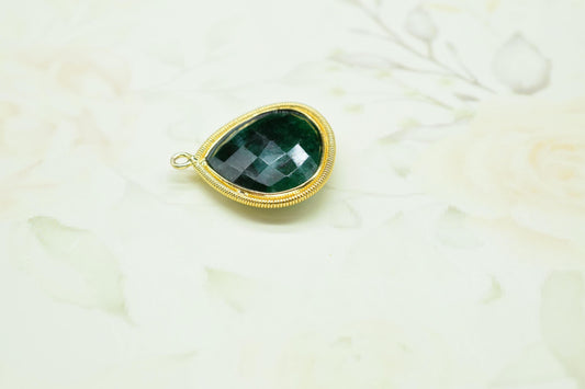 Natural Emerald 20mm Heart Beads Charm,Gemstone Heart Bezel,Boho Pendant connector,Single Bail Pendant,Handmade Bezel Charm,Necklace Pendant
