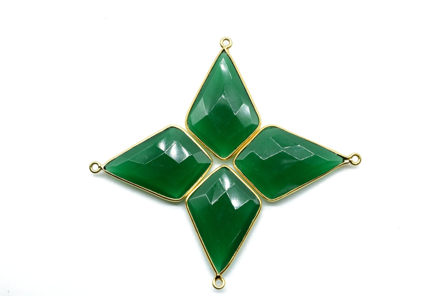 Green Onyx 20x30mm Diamond shape single bail connector,Brass Gold Plated bezel,Green Onyx Faceted Briolette Connector,Green Onyx Bezel charm