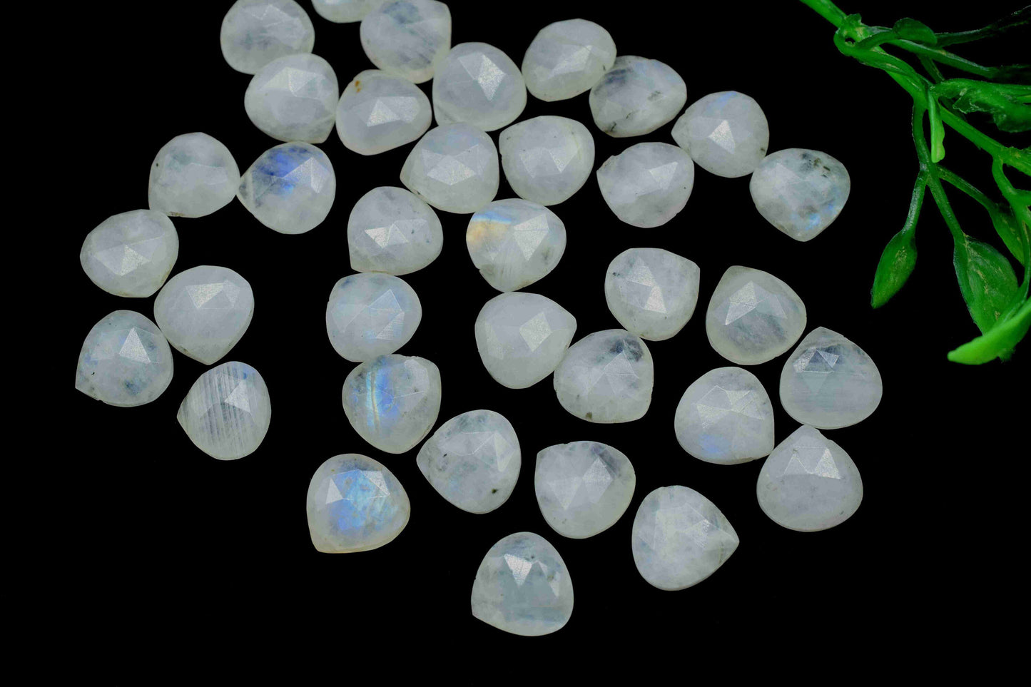 Rainbow Moonstone 10mm Faceted Heart Shape Beads,Moonstone Heart Shape Briolettes,Moonstone Jewelry Bead,Moonstone bead,Moonstone Briolettes