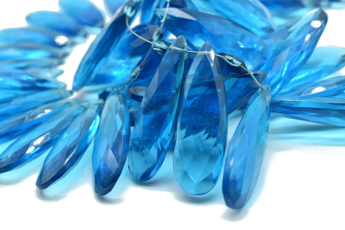 London Blue Topaz Long drop 10x30mm Briolettes,Blue Topaz Briolette,Blue Topaz Tear Drop Briolettes,jewelry supplies,Blue Topaz drops, Topaz