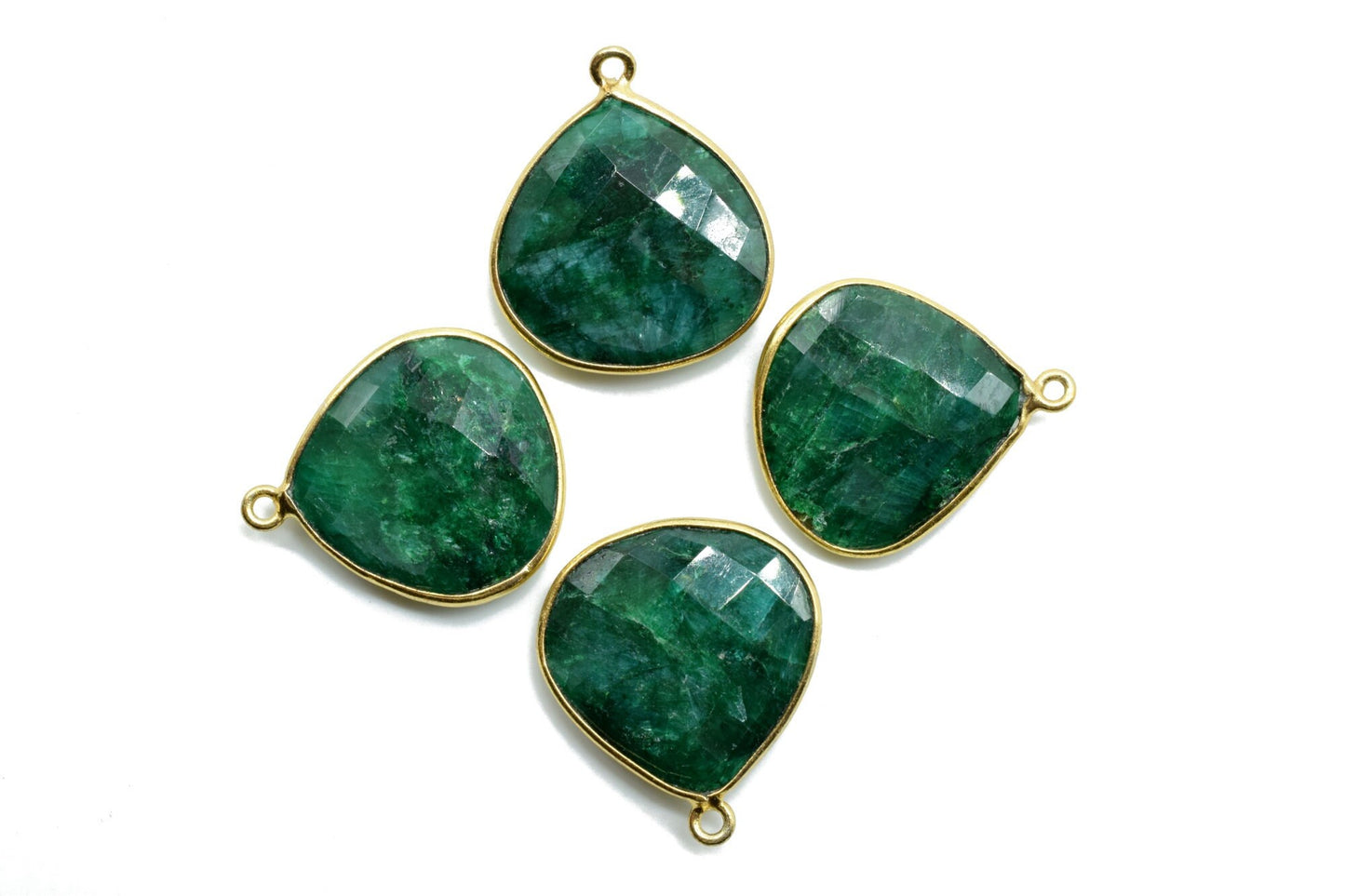 Green Emerald 20mm Heart Shape Charm,Dyed Emerald Faceted Heart Shape Connector,Bezel Heart Shape Connector,Emerald Single Flat Bail links