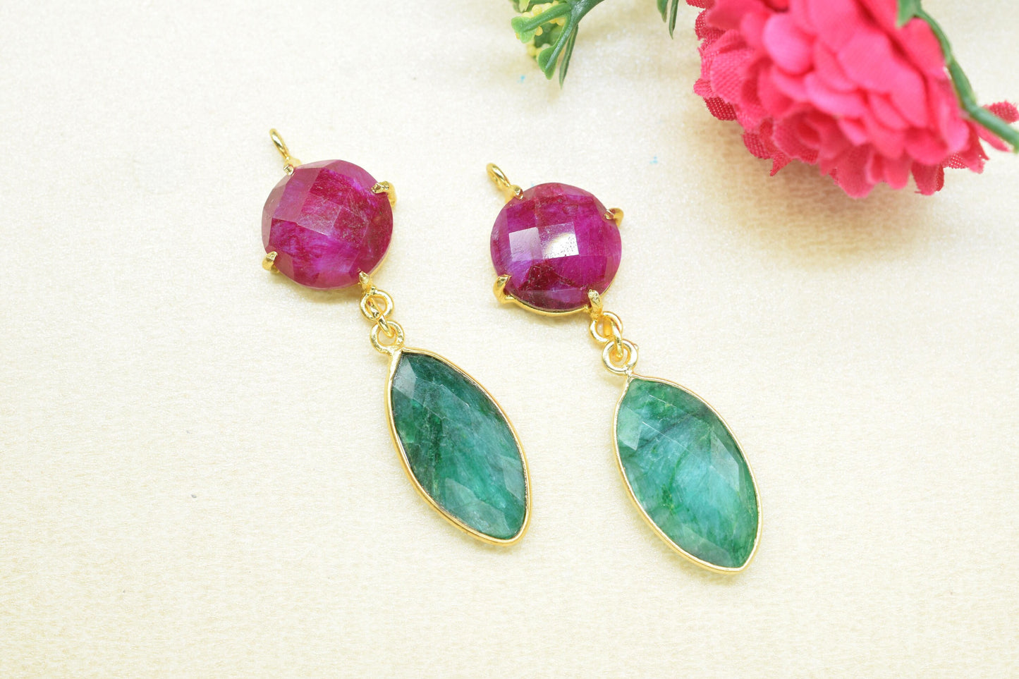 Ruby Prong Bezel Charms Connector/Emerald Jewelry/Earring Connector/Station Bezel Link Pendant/Handmade Jewelry/Carnelian/Women jewelry/Gift