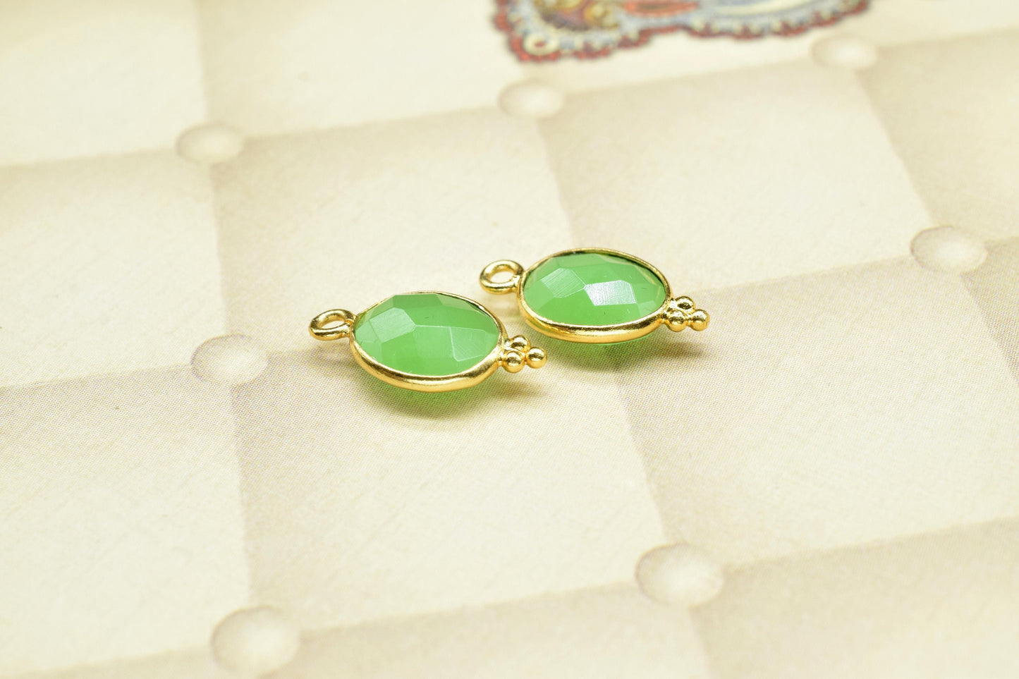 Chrysoprase Quartz Gemsotne 8x10mm Oval Shape bezel,Chrysoprase Jewelry Making,Chrysoprase gold Plating connectors,gemstone Charms jewelry