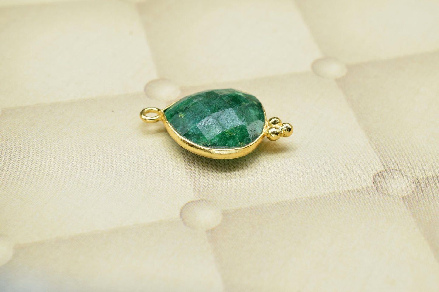 Emerald Single Bail Handmade Connector,Emerald Gemstone Bezel Pendant Jewelry,Emerald Gemstone 14mm Heart Shape Bezels Charms Jewelry,Gift