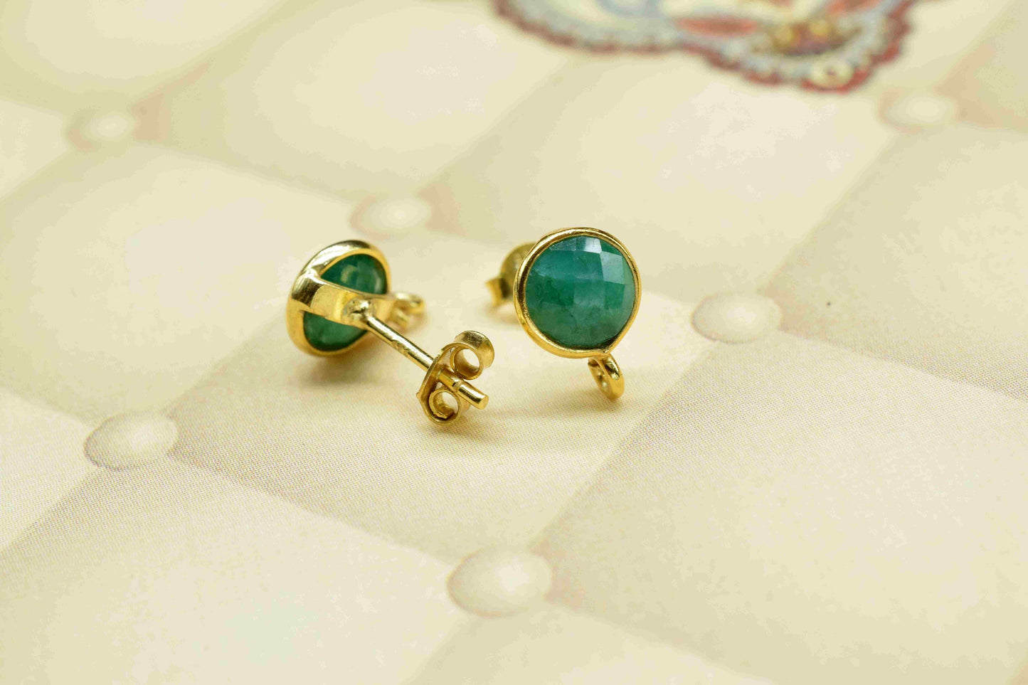 Natural Emerald Faceted Connector, 6mm Round Shape Connector, Gemstone Emerald Connector, Emerald Charms Jewelry, Round Shape Charms,Jewelry
