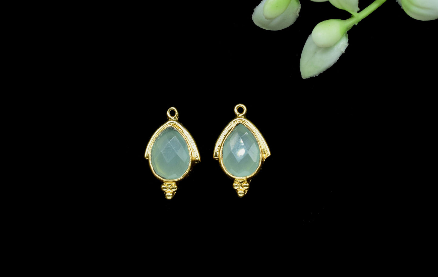 Aqua Chalcedony 9x13mm Bezel Connectors,Aqua Quartz jewelry making charm,Singel bail connnectors, Aqua Teardrop,Aqua Quartz Gemstone Bezel