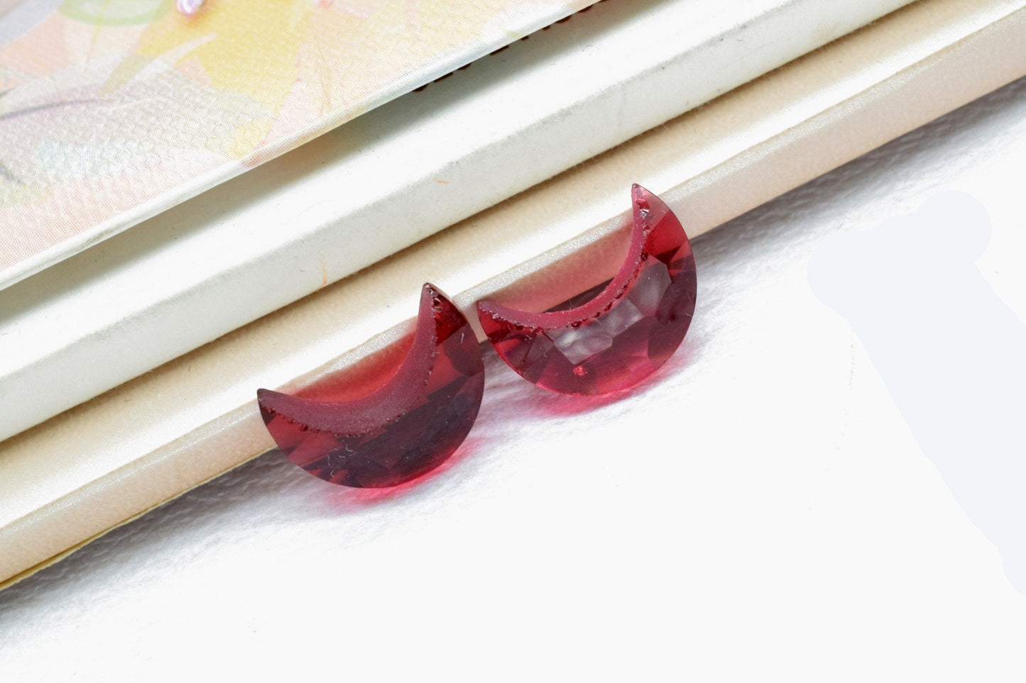 Pink Tourmaline Moon Briolettes , Hand Carved Moon Briolettes,Pink Tourmaline Carved Moon, Gemstone Carved Moon, 15mm Half Moon Shape Beads