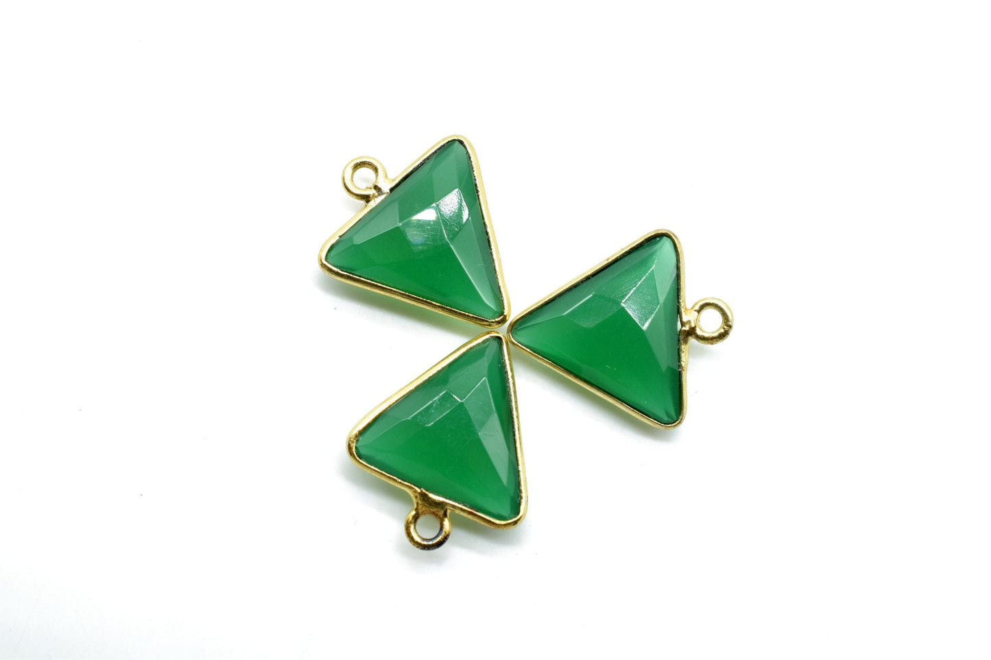 Green Onyx 12mm Triangle shape single loop charm,Brass Gold Plated bezel,Green Onyx Faceted Connector,Green Onyx Bezel Pendant,onyx jewelry
