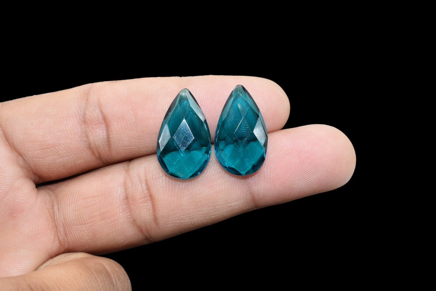 Neon Apatite Faceted 12x20mm Pear Shape Briolettes,Almond Shape Beads,Neon Apatite Briolettes Beads,Apatite Teardrop Bead,Gemstone Briolette