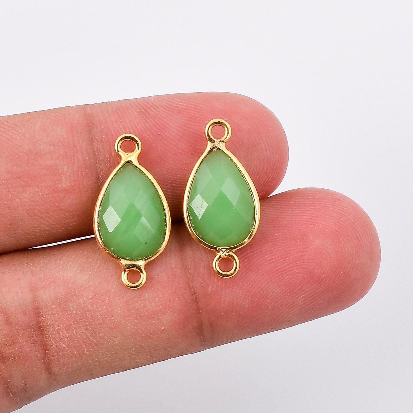 Chrysoprase 9x13mm Bezel charm,Chrysoprase Teardrop Gold Plated bezel,Gold Vermeil Bezel,jewelry making charm,Gold-Filled bezel