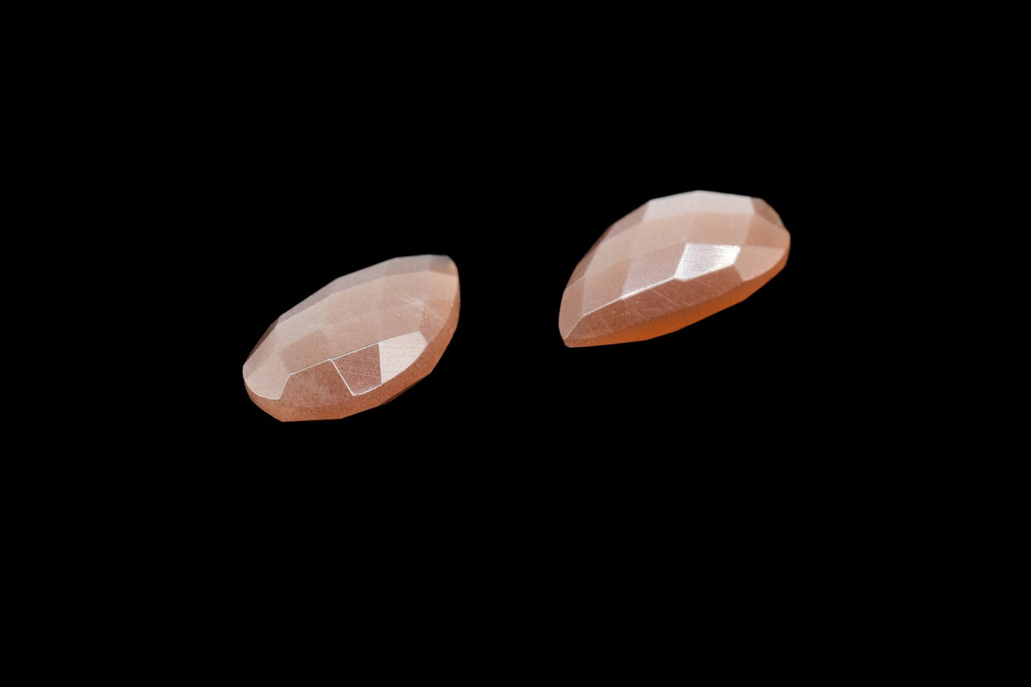 Peach Moonstone 12x20 Faceted Pear Shape Briolettes,Peach Moonstone Teardrop Beads,Semi-Precious Gemstones Beads,Calibrated Pear Bead, pear