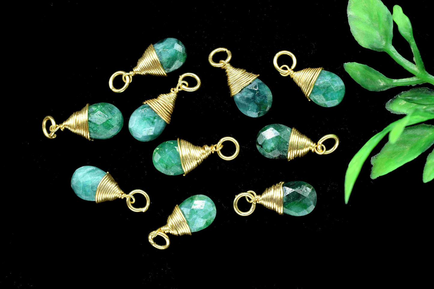 Natural Emerald Faceted Connector,7x10mm Connector,Pear Pendant Jewelry,Gemstone Wire Wrapped Pendant,Wire Wrapped Necklace,Emerald Jewelry,