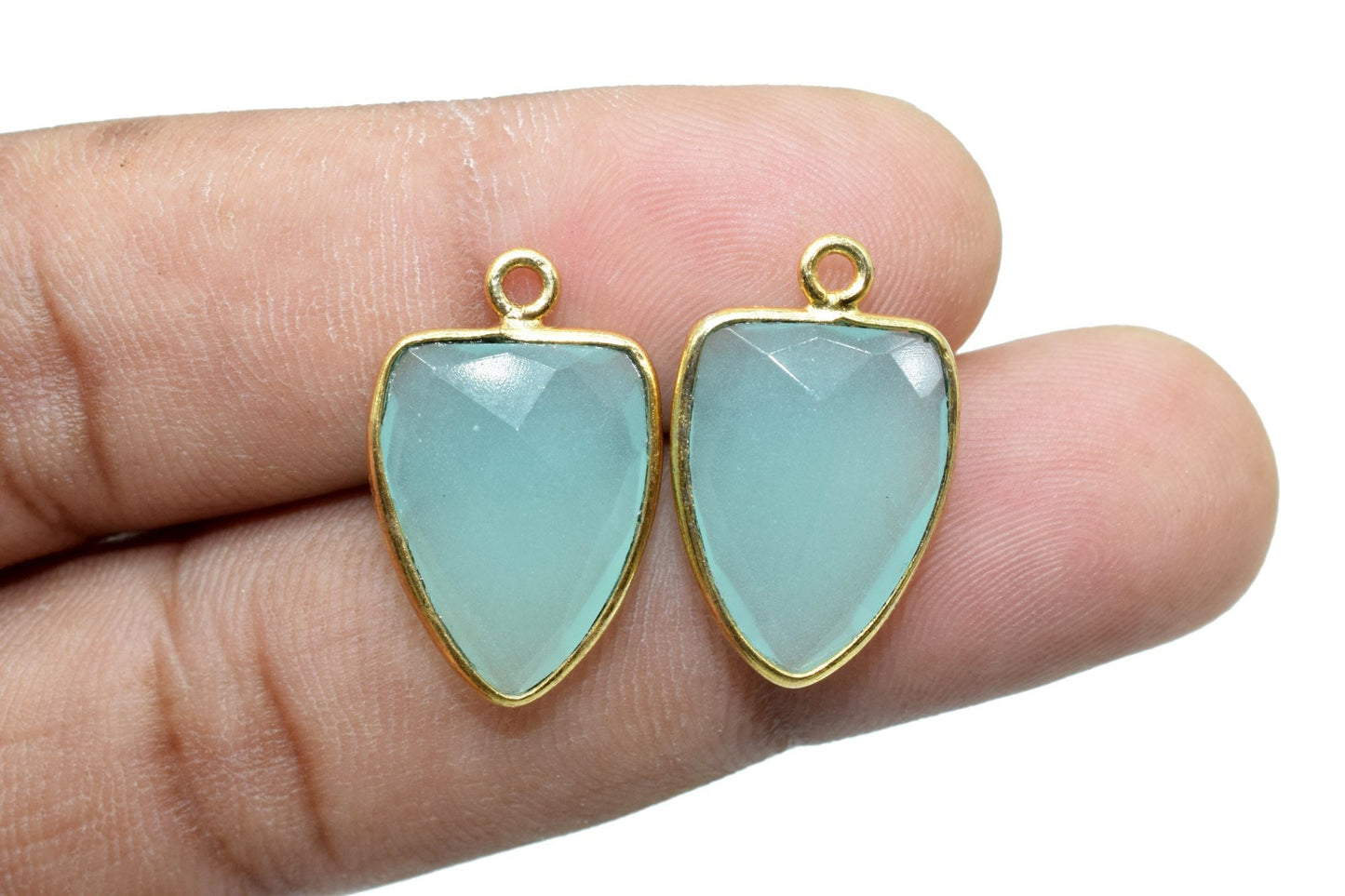 Aqua Chalcedony 12x15mm Triangle shape pendant,Aqua Chalcedony Gold Plated bezel,jewelry making charm craft,single bail connectors,Chalcedon