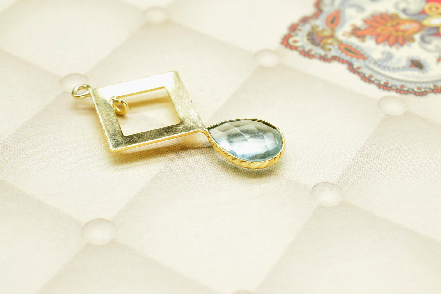 Sky Topaz Teardrop Pendant/Single Bail Charms/Sky Topaz Faceted Gemstone Pendant/Gemstone Component/Handmade Jewellery Making Items/Pendatif