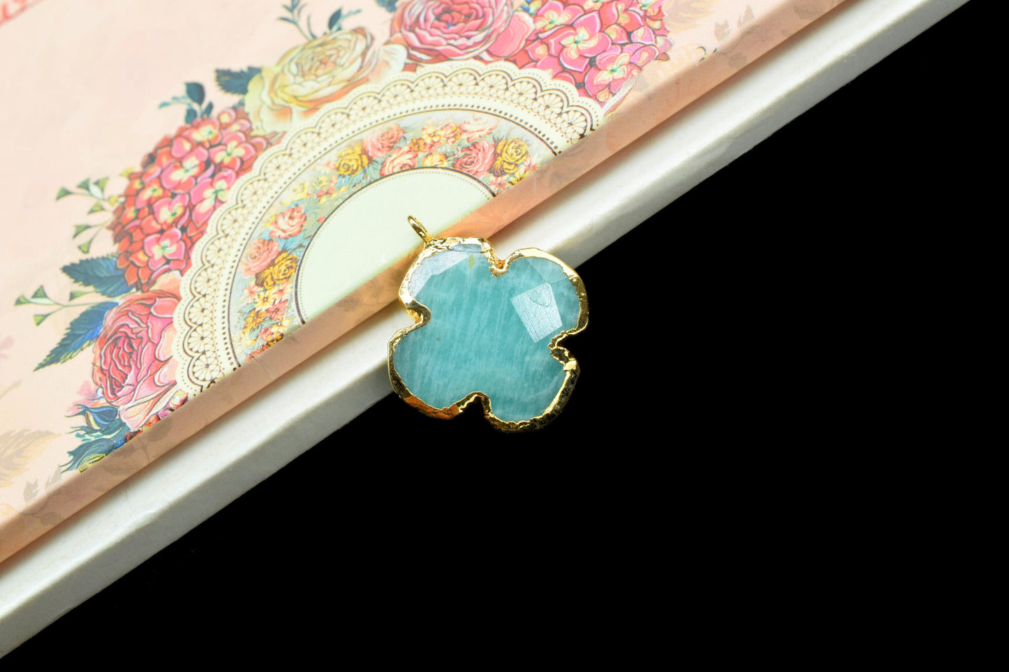 Amazonite 20mm Pendant Charm,Clover Shape Pendant,Amazonite Pendant jewelry,Gemstone Component Pendant,Handmade Electroplated Connector,Gift