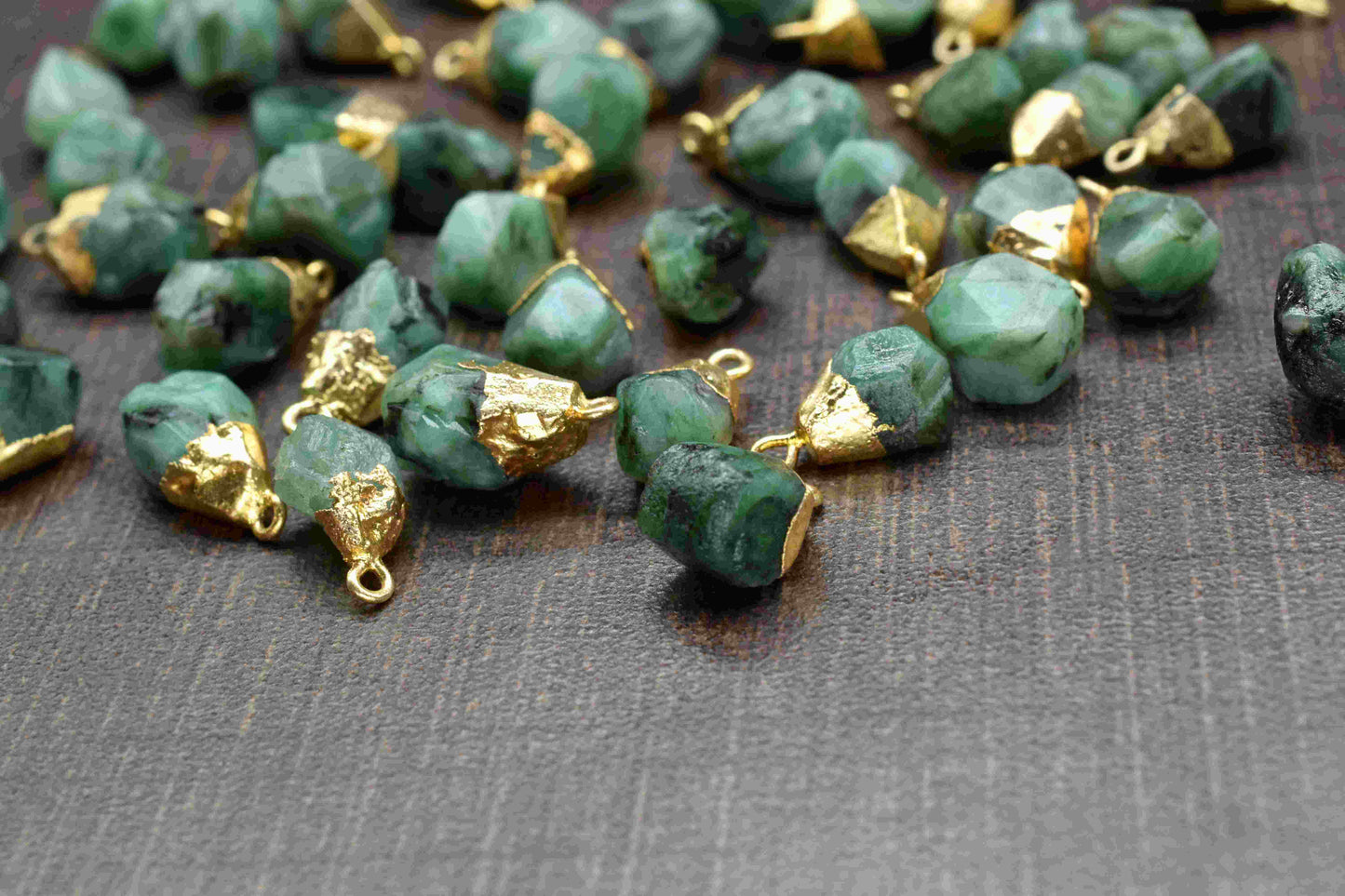 Natural Emerald Rough Pendant,Gemstone Pendant Jewelry,Emerald Rough Electroplated Birthstone Charm,Emerald Pendant Connectors Jewelry, Gift