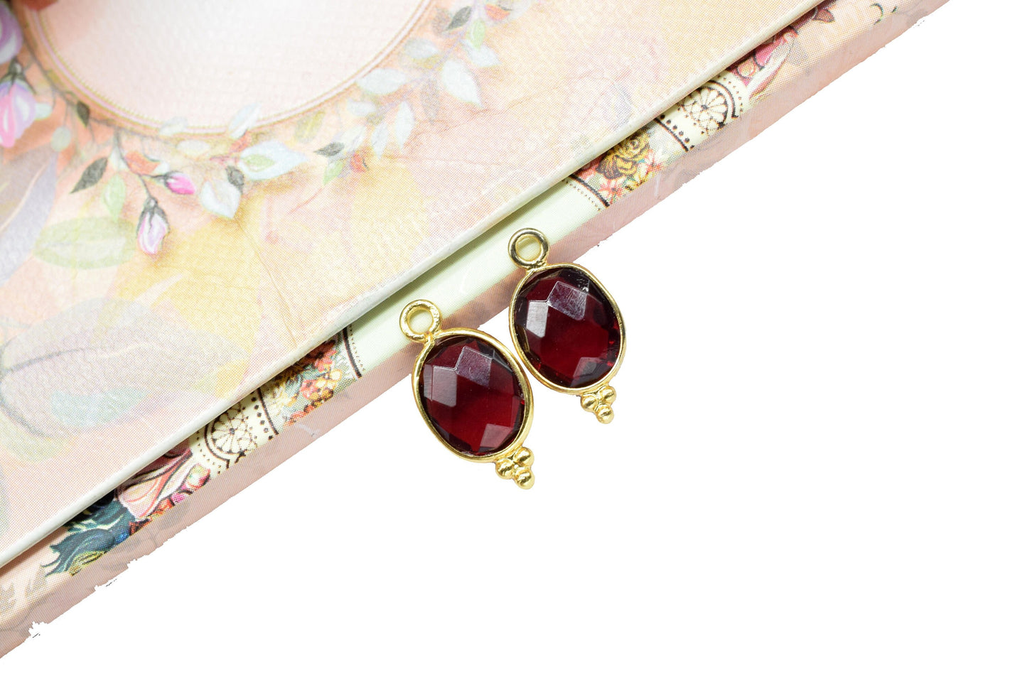 Garnet Gemstone 8x10mm Oval shape charm,Garnet Gold Plated Single Bail Pendant,Garnet Gemstone Faceted jewelry,Garnet Connector Pendant,Gift