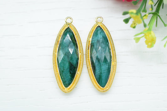 Emerald 10x30mm Bezel Charm,Gemstone connector,Marquise Shape Charm,Single Bail Pendant,Handmade Component Pendant,Emerald Bezel Jewelry