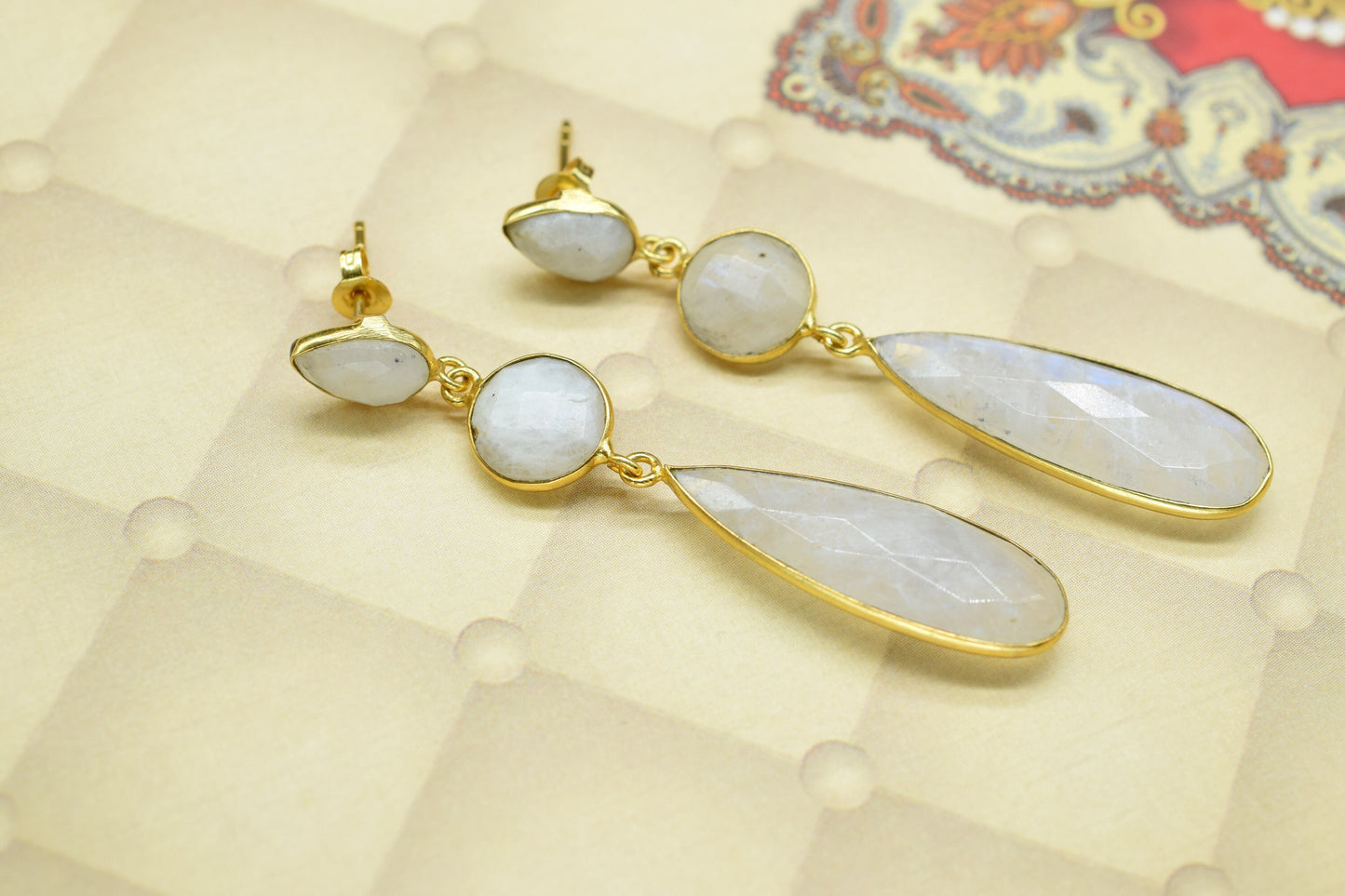 Natural Rainbow Moonstone Dangle Earring/Bridal Earring/Gold Plated Earring/Bridal Jewelry/Statement Earrings For Bridal/Labradorite Jewelry