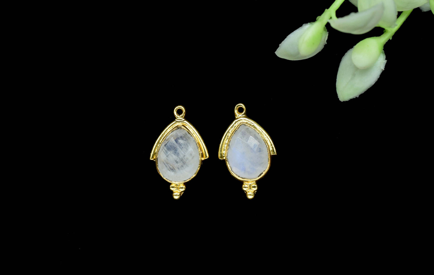 Moonstone Faceted Gemstone 9x13mm Pear Shape Pendant,Moonstone Charms Jewerlry,Moonstone Checker Cut Gold Plated Bezel Jewelry Making,Gift