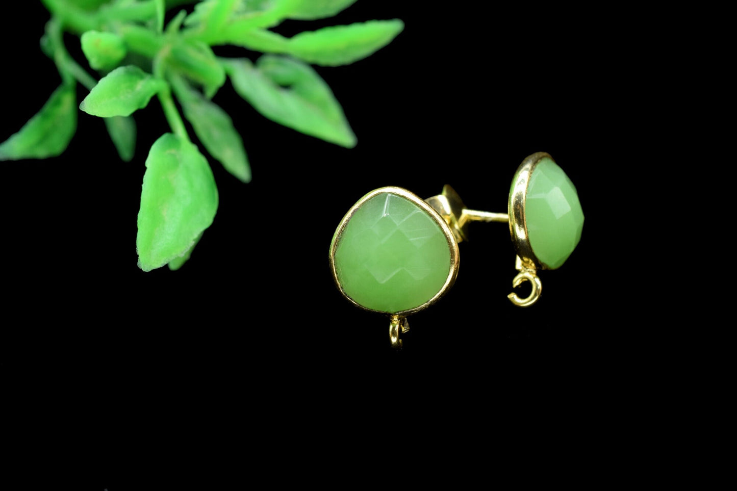 Chrysoprase 10mm Heart Shape Earring Connector,Jewelry Supplies,simple bezel frame Connector,Ear Post Studs Connectors,Chrysoprase Ear Studs