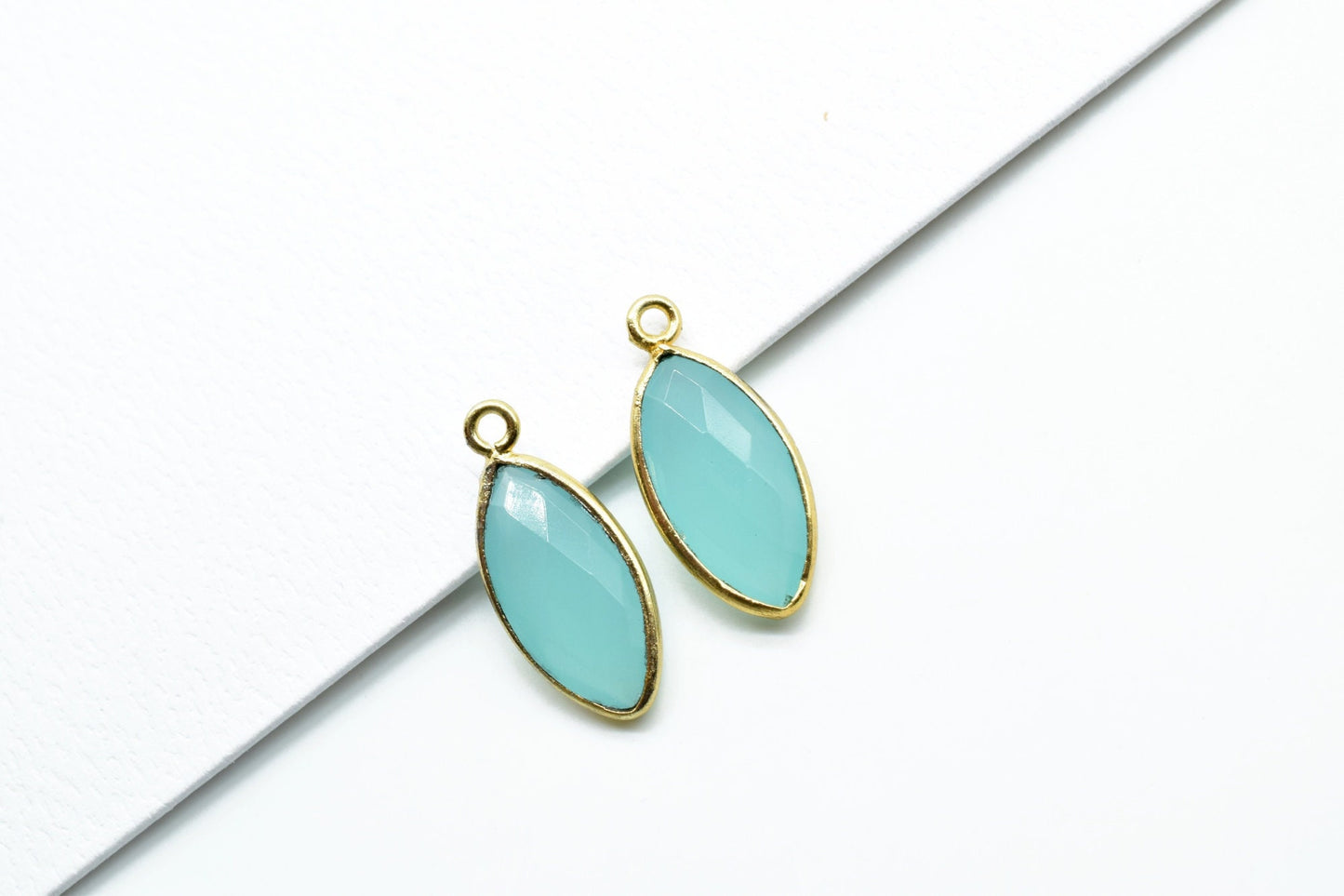 Aqua chalcedony 8x16mm Marquise single bail connectors,chalcedony Marquise pendant,Gemstone connectors,Gold plated bezel links charms,Jewels
