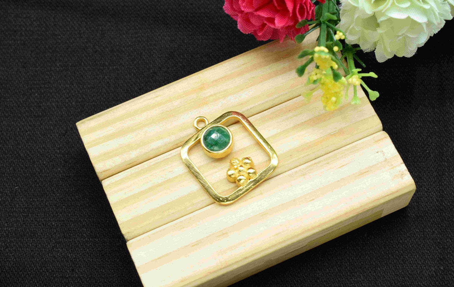 Emerald Gemstone Component , Emerald  Connector Pendant , Gold Plated Connectors , Pendant Jewelry , Earring Component , Women Jewelry