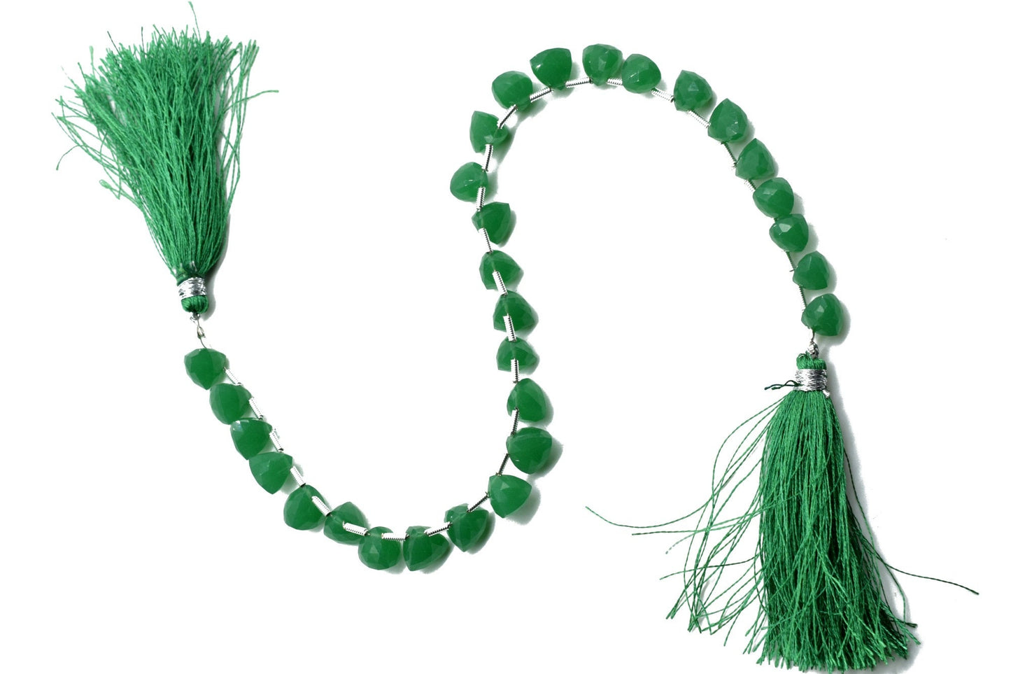 Green Onyx Faceted Trillion beads,Trillions Faceted Briolettes,gemstone Briolettes,Green Onyx Trillion beads,fancy Briolettes beads,gift