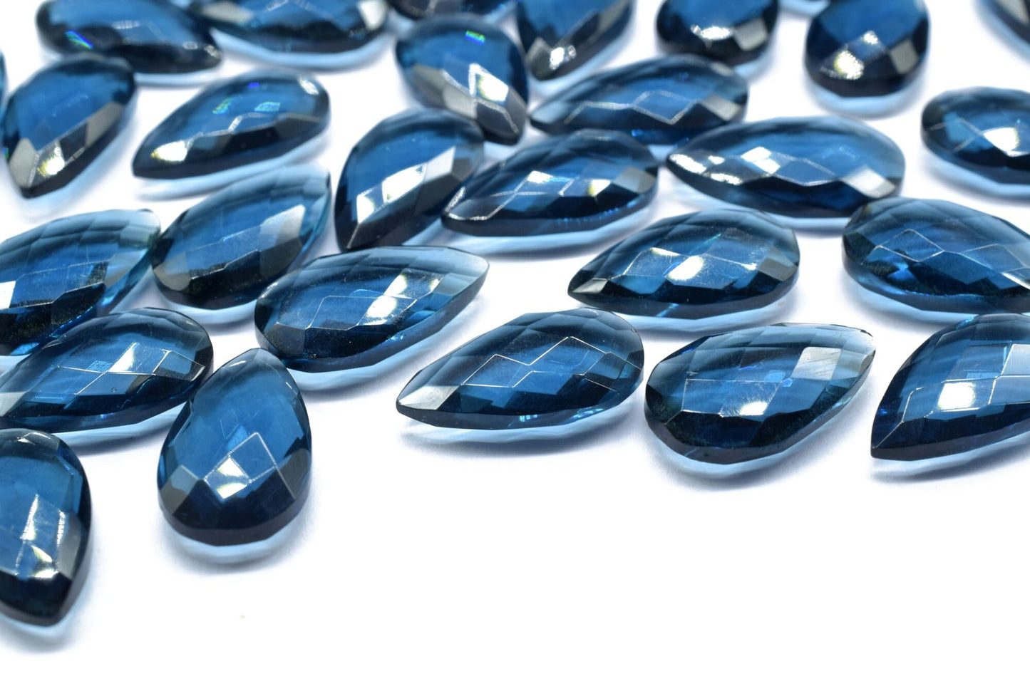 Kyanite Faceted 12x20mm Pear Shape Briolettes,Almond Shape Beads,Kyanite Briolettes Beads,Kyanite Teardrop Bead,Kyanite Gemstone Briolette