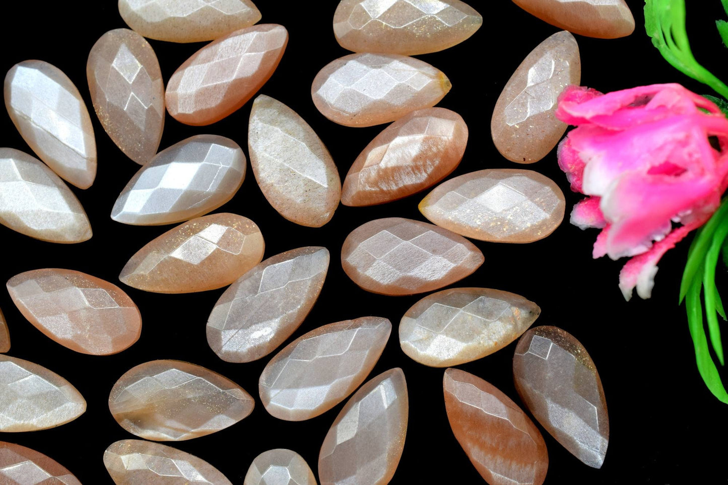 Peach Moonstone 8x16mm Faceted Pear Shape Briolettes,Teardrop Beads,Semi-Precious Gemstones Bead,Calibrated Pear Bead,Peach Moonstone  pear